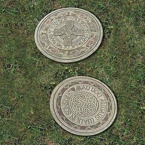 Celtic Garden Stepping stone, 11" diameter
