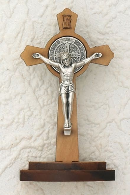 Standing Ben Cross Olivewood